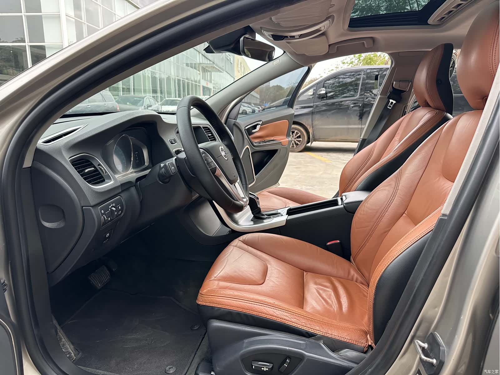 Volvo S60, 2014 10