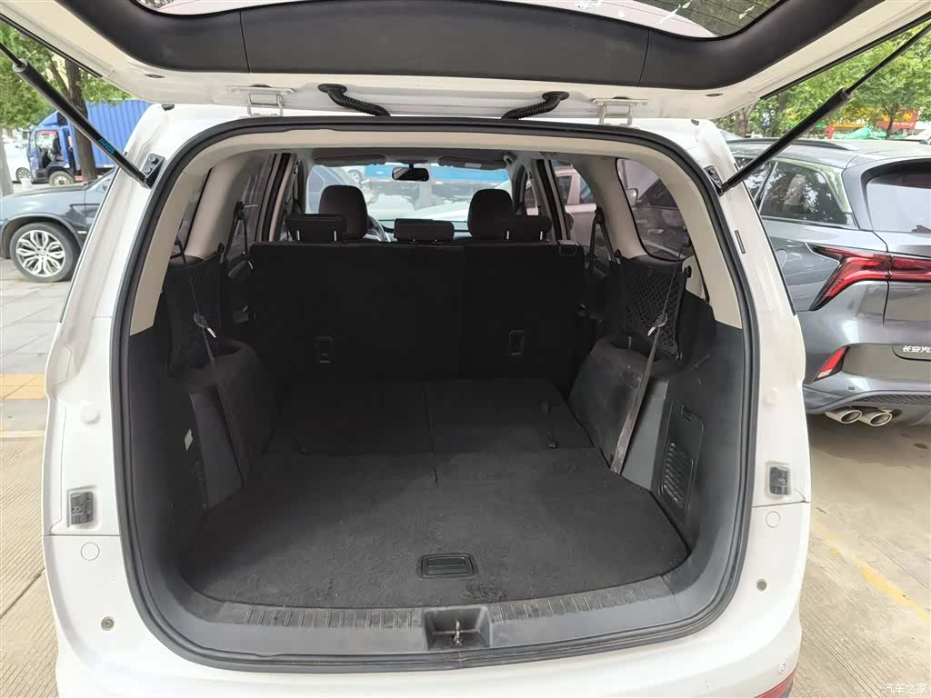 Wuling 730, 2019 19