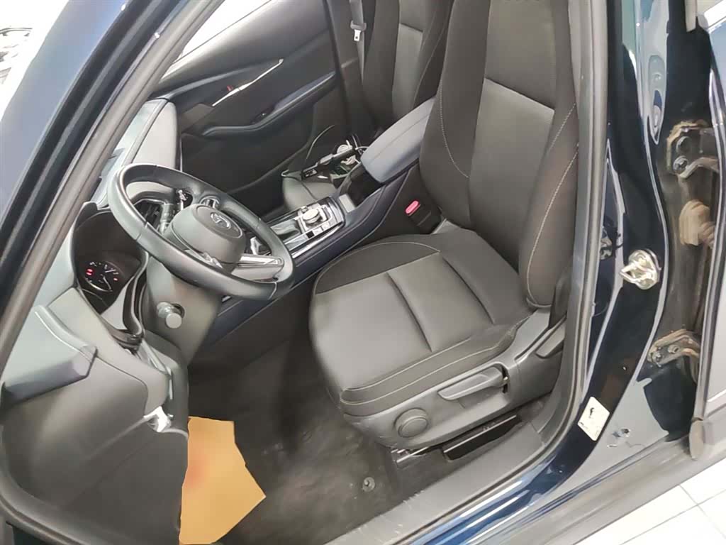 Mazda CX-30, 2021 15