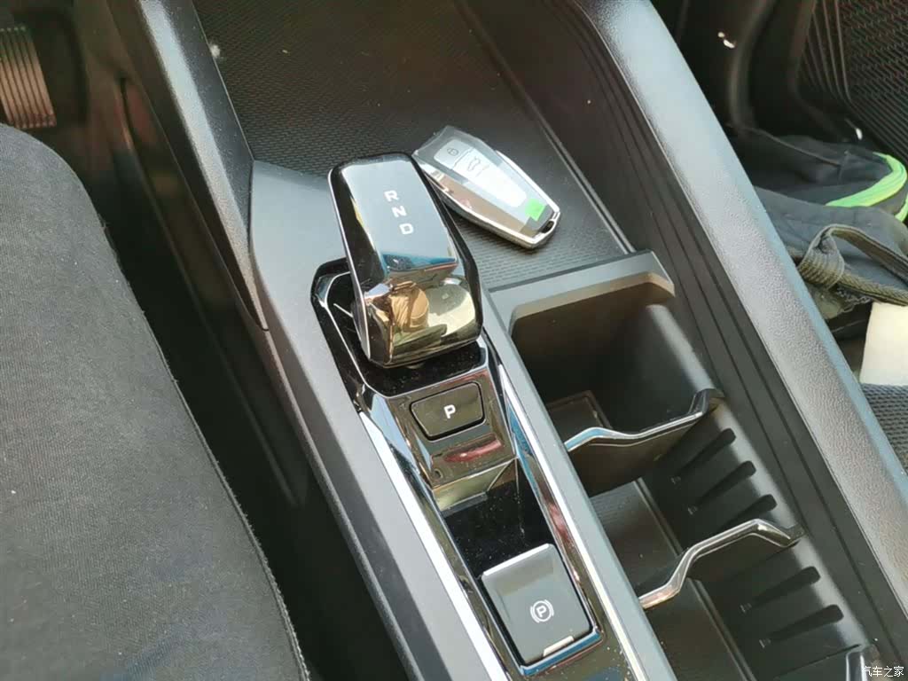 Geely Binray, 2026 14