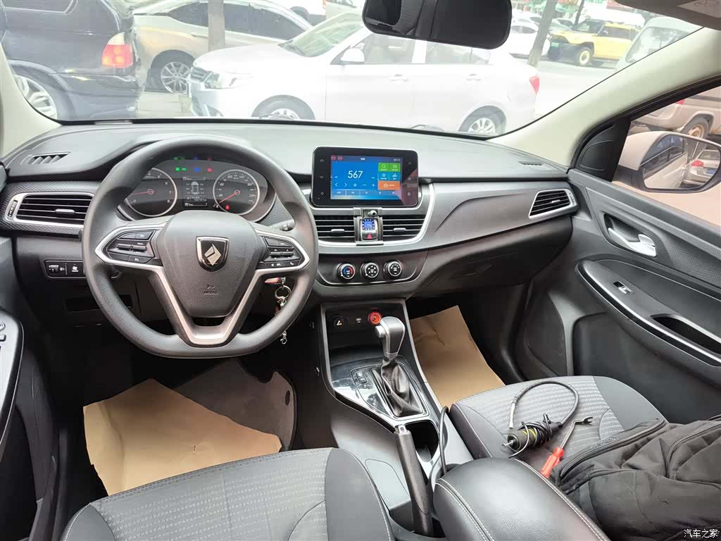 Wuling 730, 2019 13
