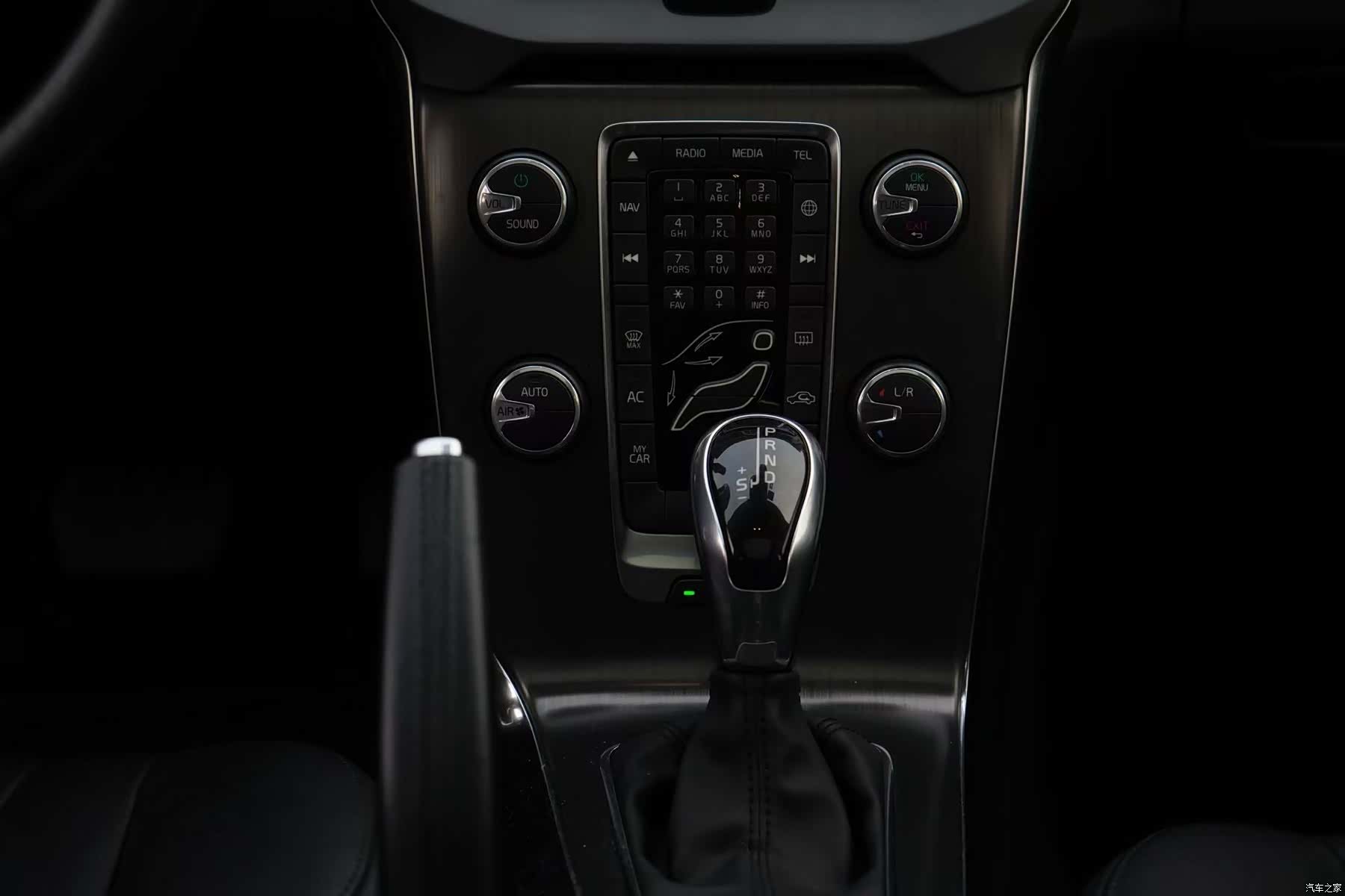 Volvo V40, 2015 7