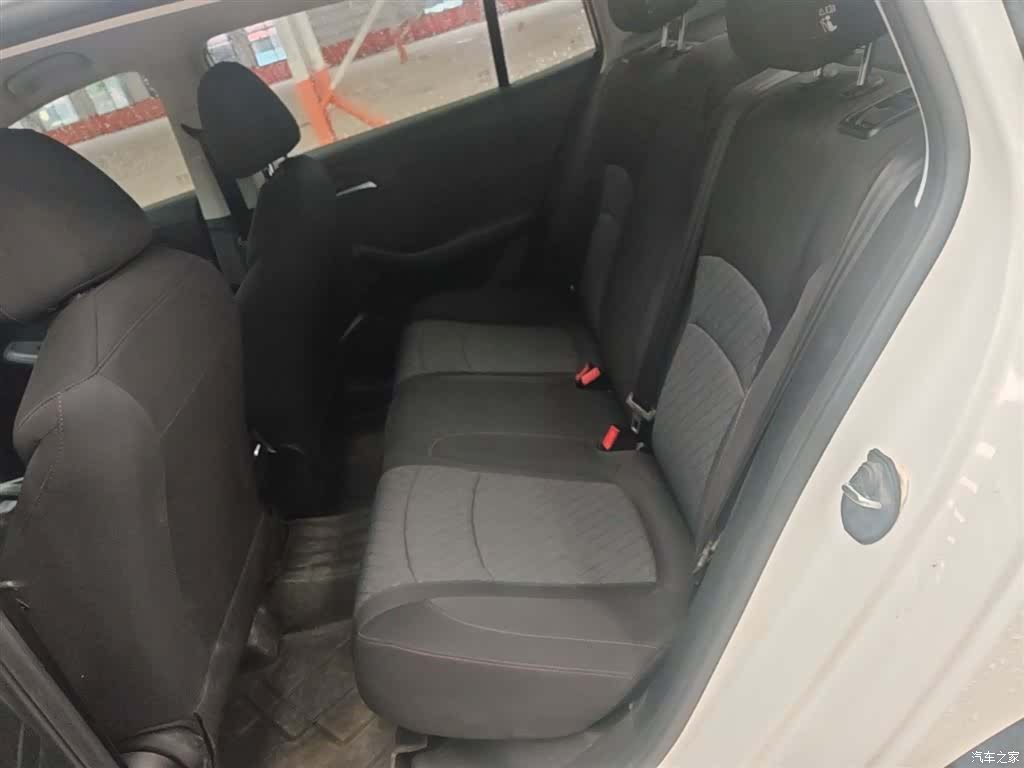 Roewe i5, 2025 17