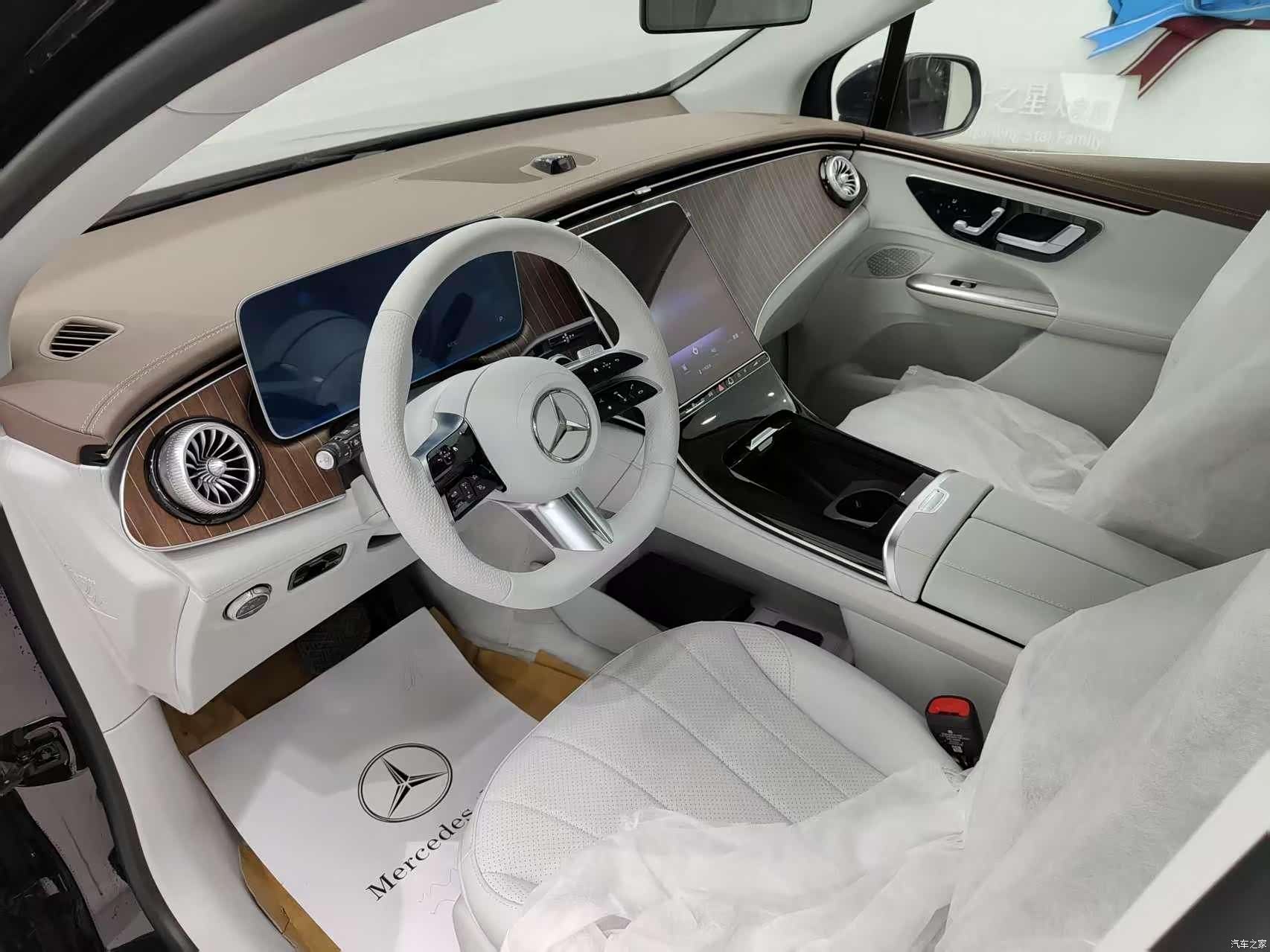 Mercedes-Benz EQE, 2025 22