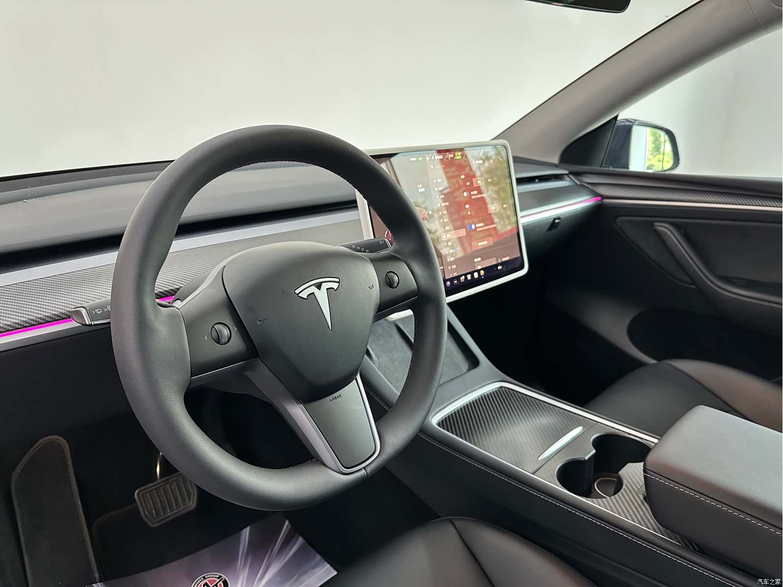 Tesla Model Y, 2024 15