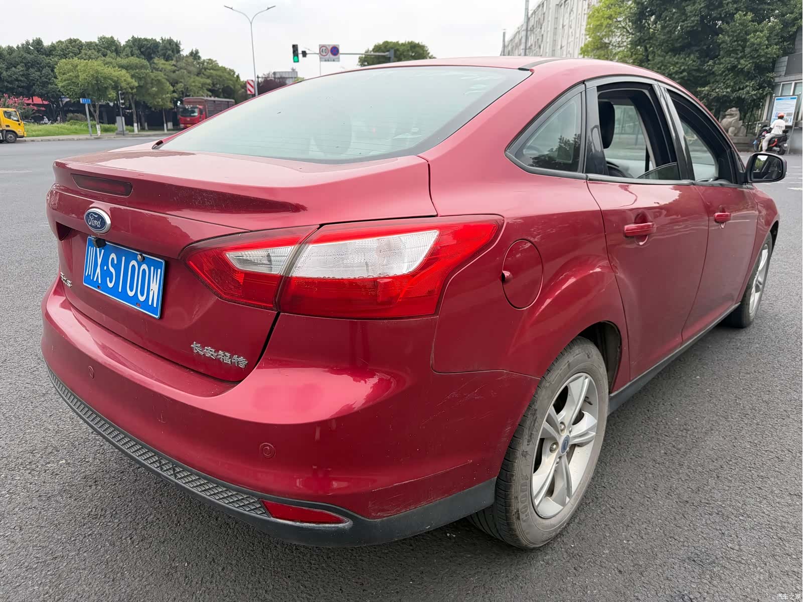 Ford Focus, 2013 7