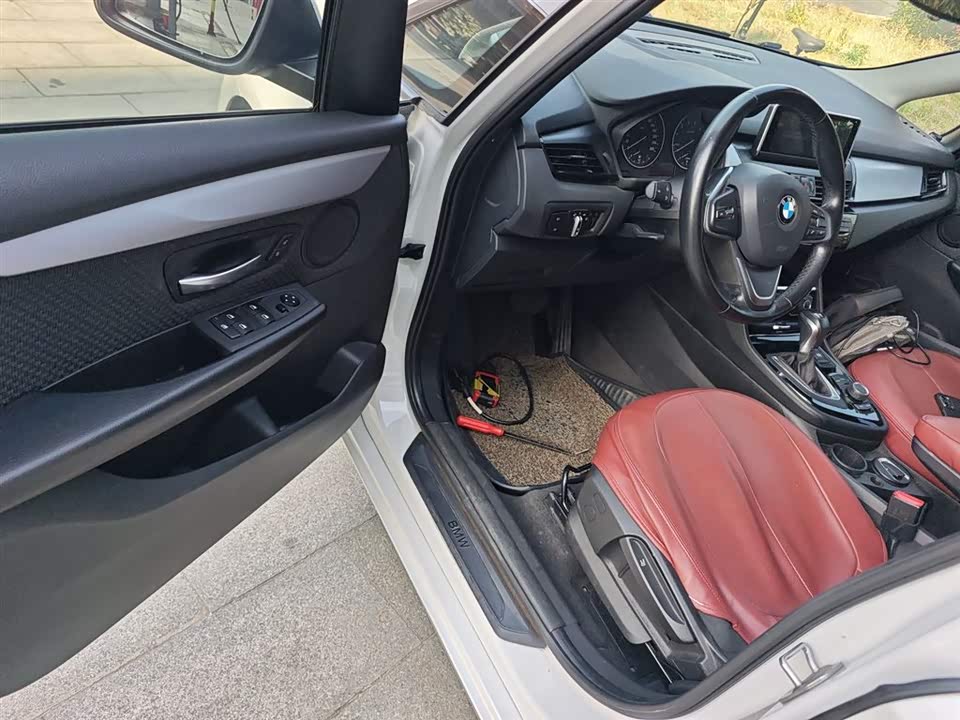 BMW 2 series station wagon