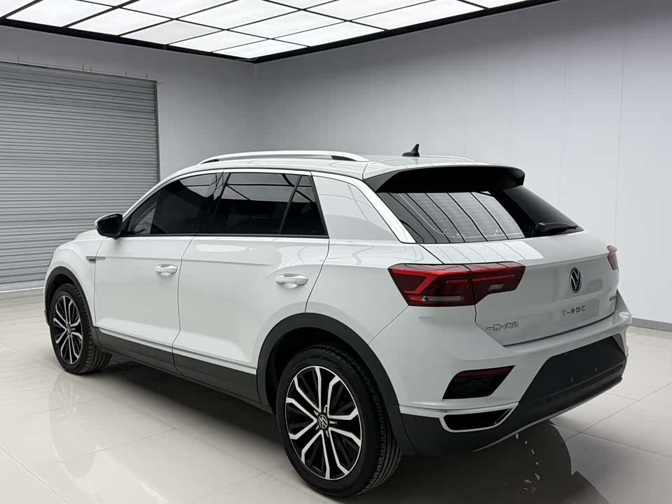 Volkswagen T-ROC exploring Songs