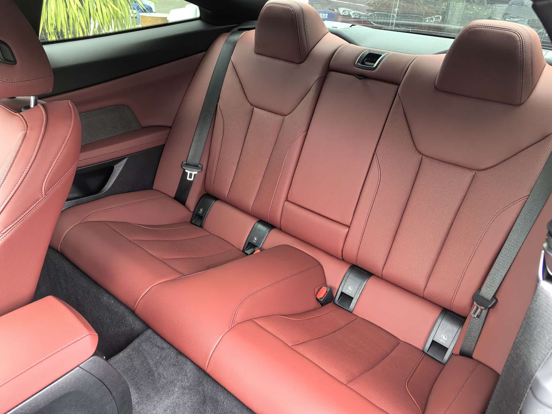BMW 4 Series, 2025 11