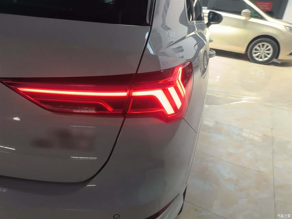 Audi Q3, 2022 8