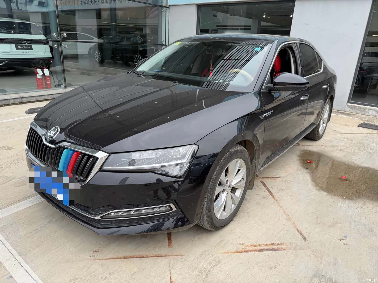Skoda Superb, 2023 1