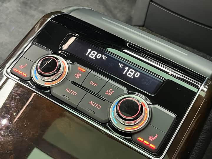 Audi A8 2014 A8L 45 TFSI quattro Комфорт