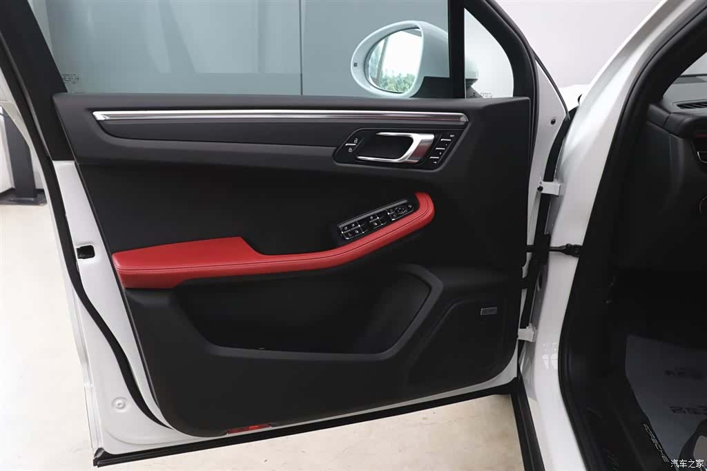 Porsche Macan, 2020 10