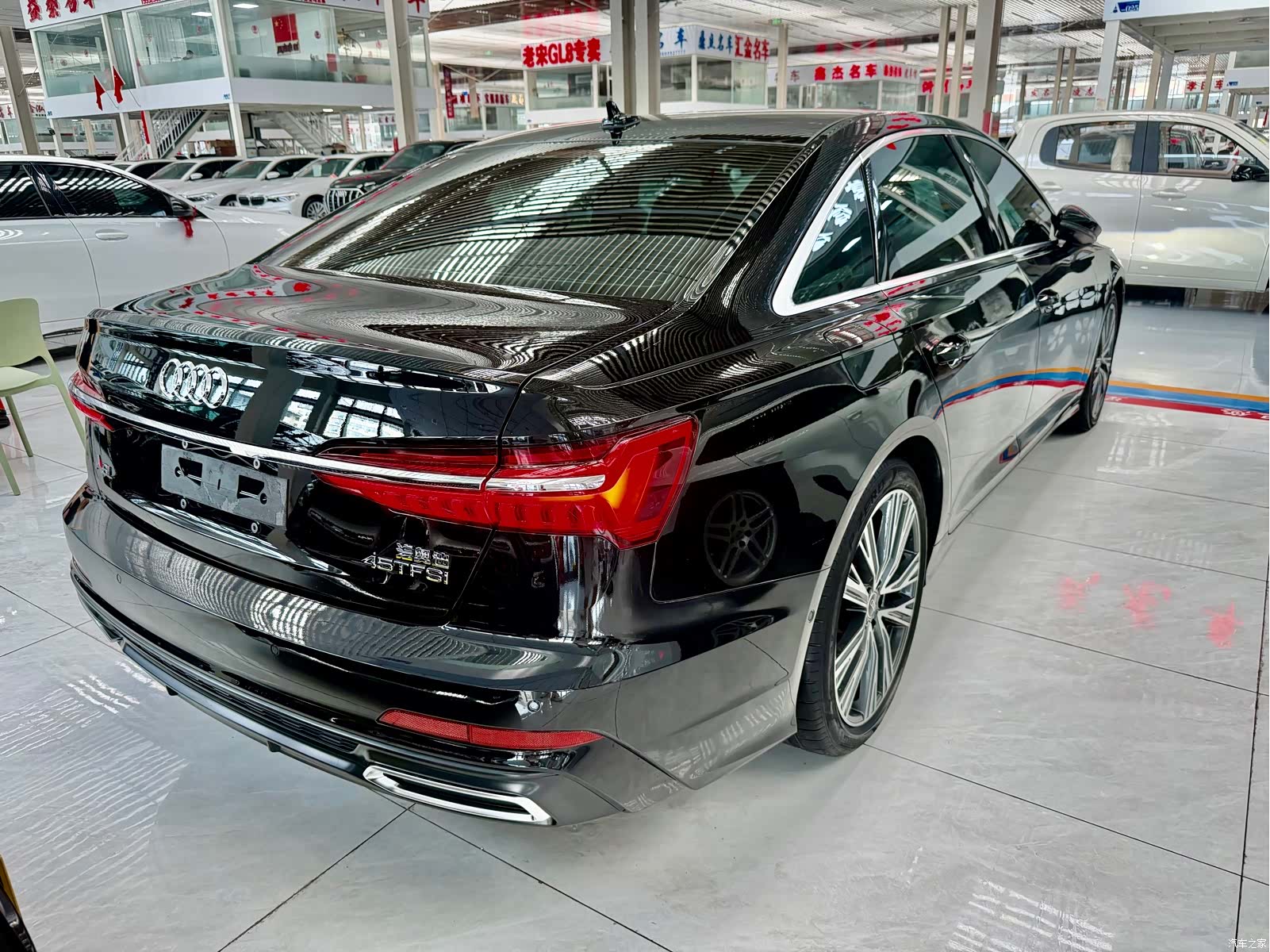 Audi A6L, 2022 3