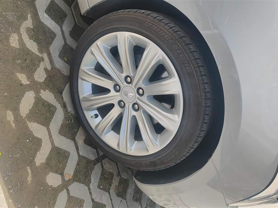Cadillac ATS-L
