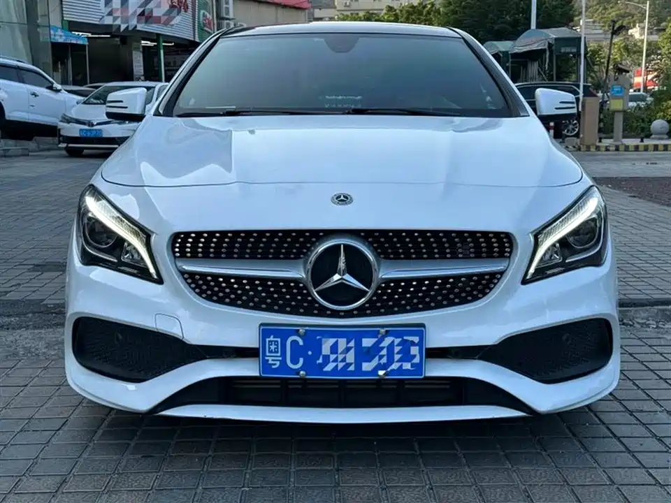 Mercedes-Benz CLA