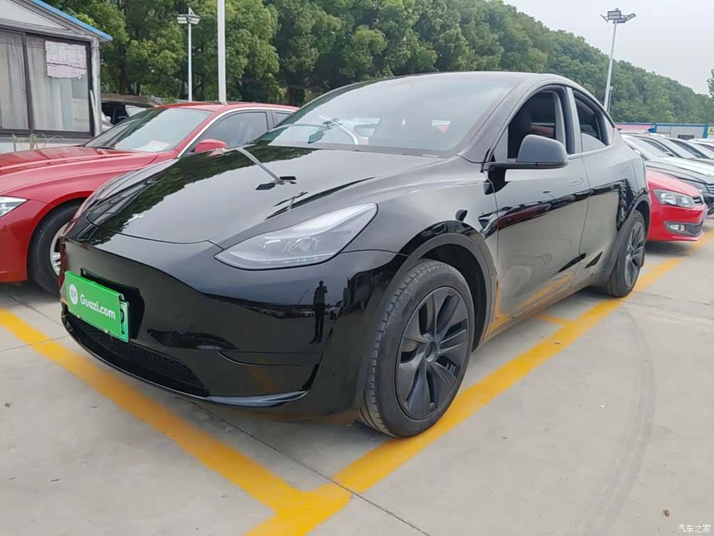 Tesla Model Y, 2024 2