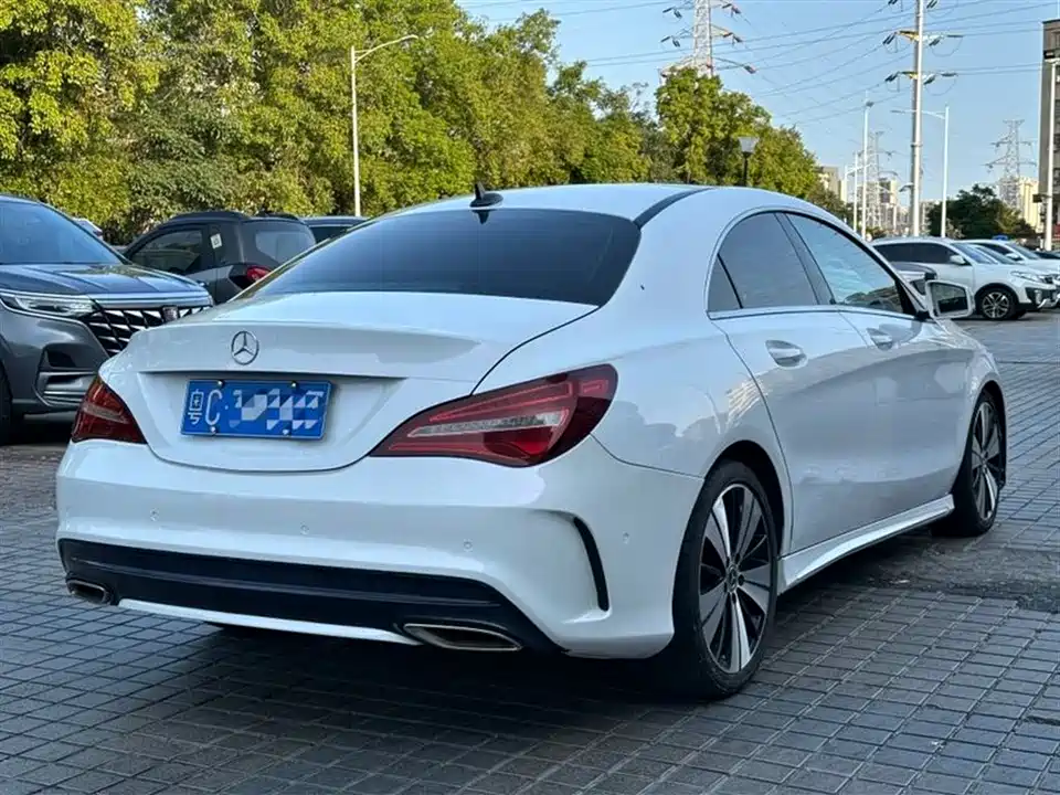 Mercedes-Benz CLA