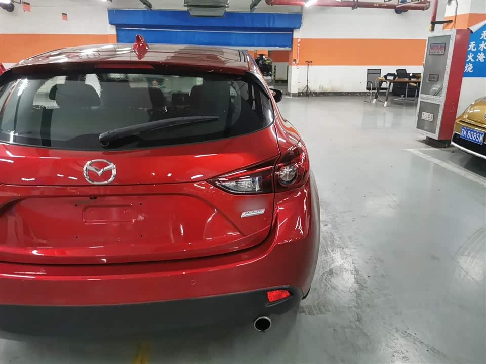 Mazda 3 Angkesaila