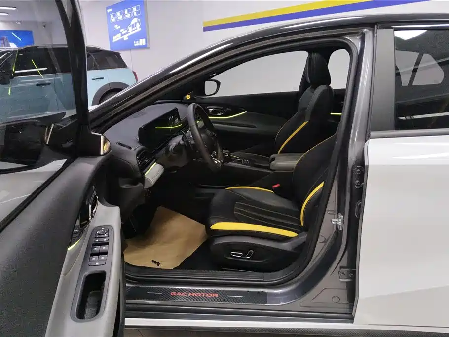 Trumpchi Shadow Leopard