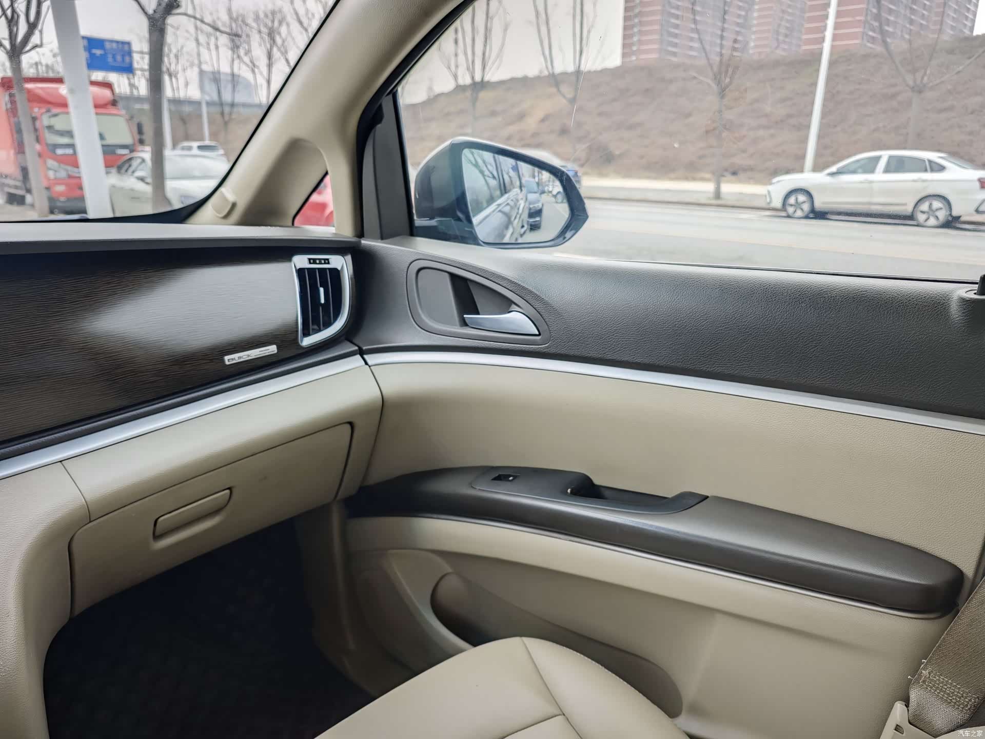 Buick GL8, 2014 11