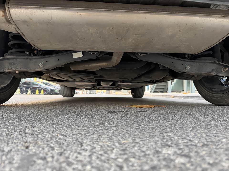 Volkswagen T-ROC exploring Songs