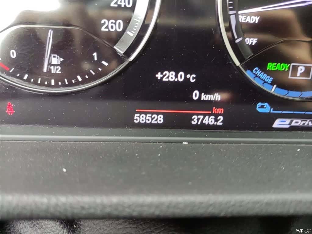 BMW X1, 2019 все фото