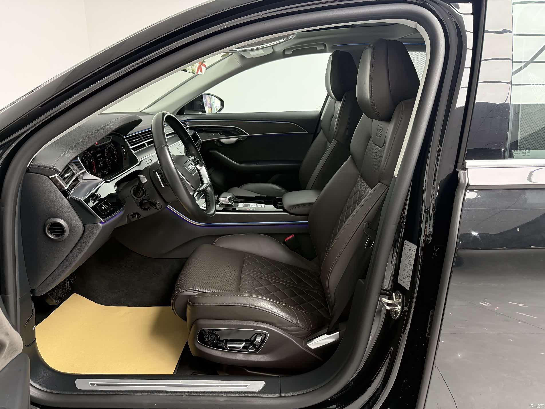 Audi A8L, 2023 6