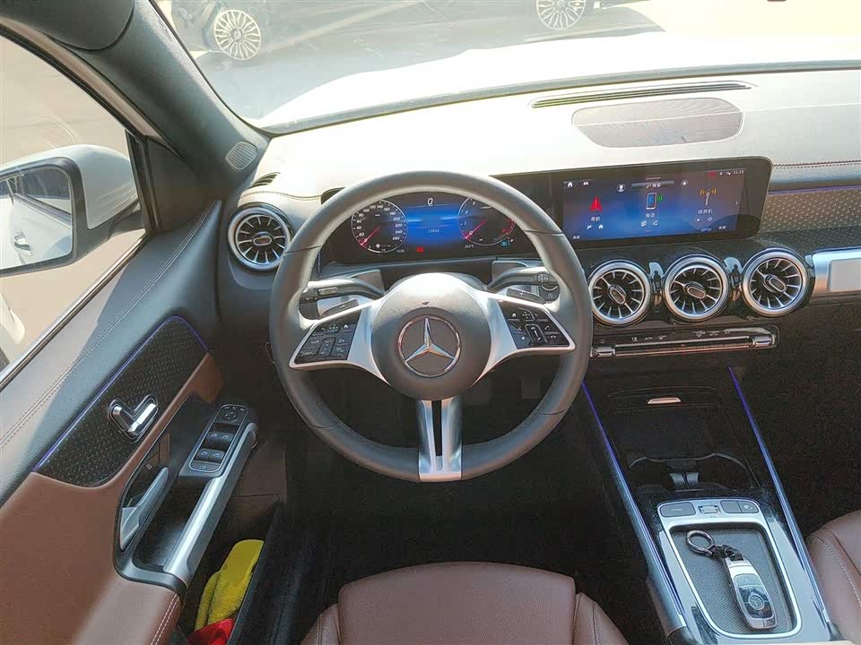 Mercedes-Benz GLB