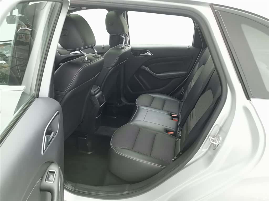 Mercedes-Benz B-Class, 2015 15