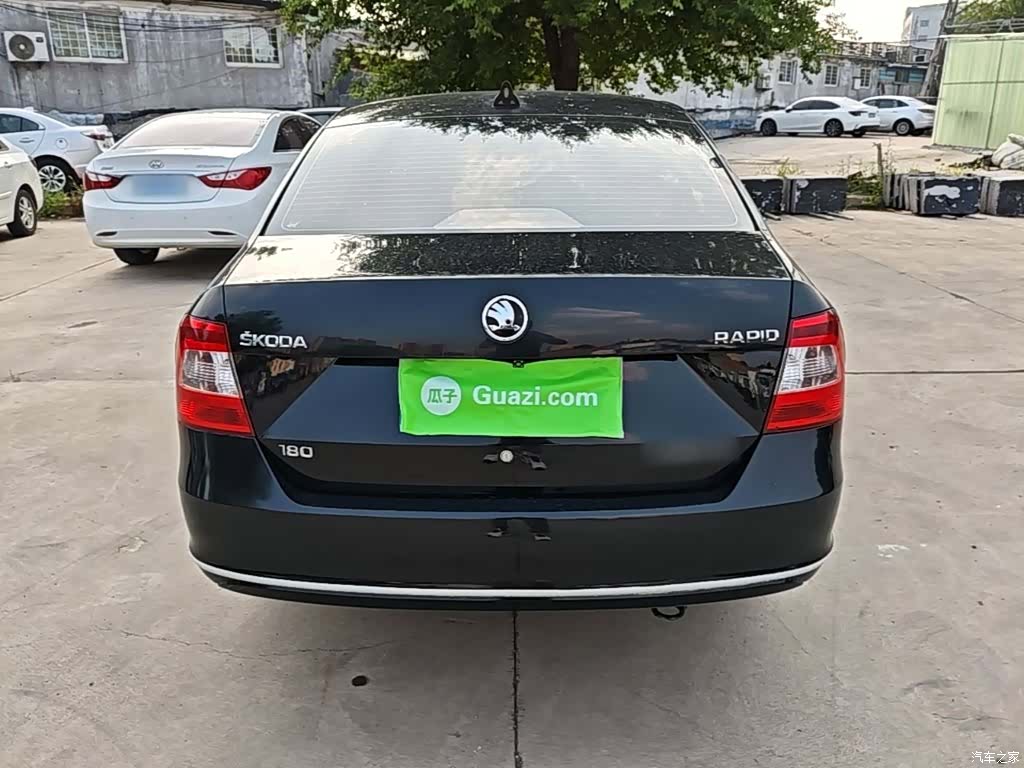 Skoda Rapid, 2016 6