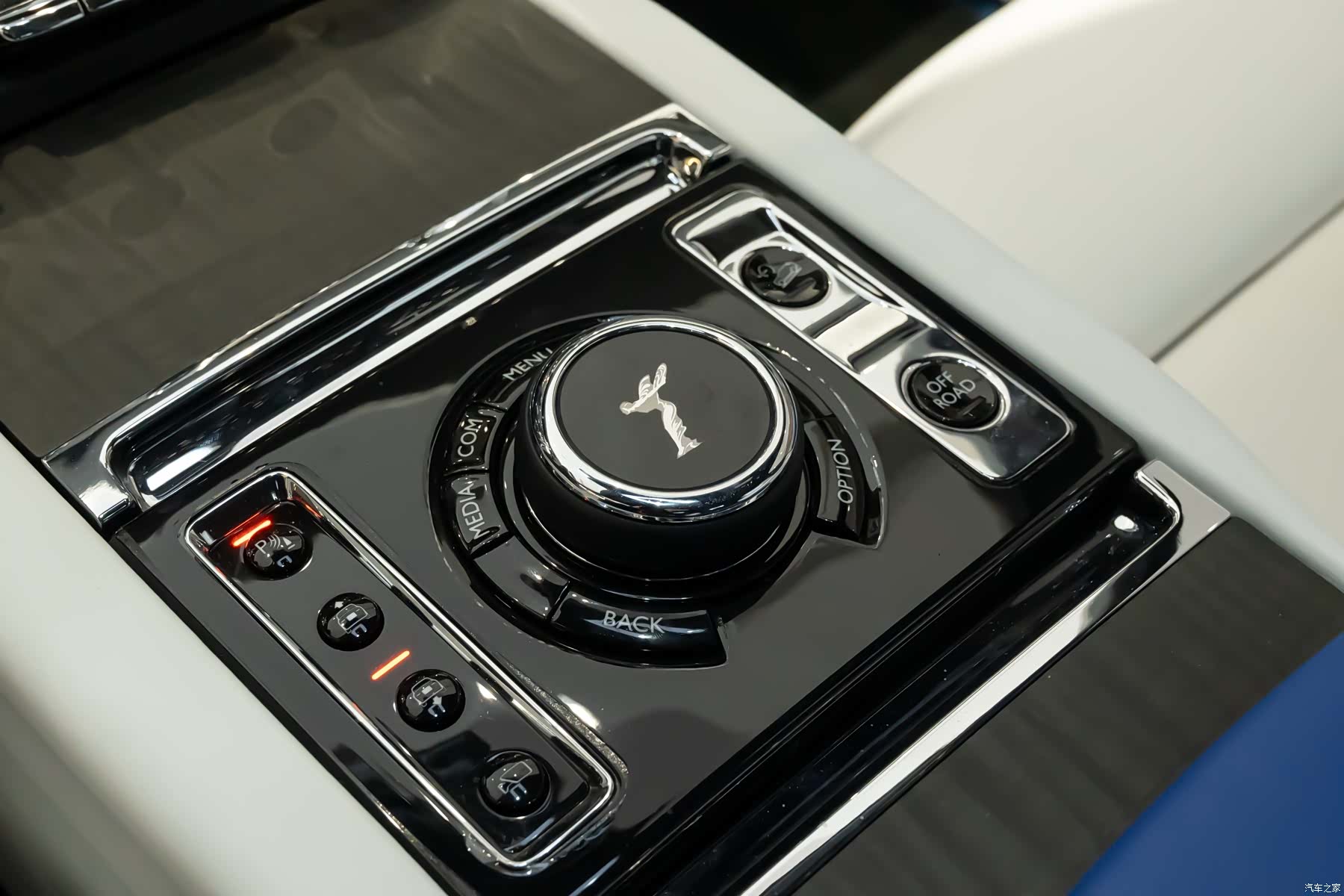 Rolls-Royce Cullinan, 2020 11