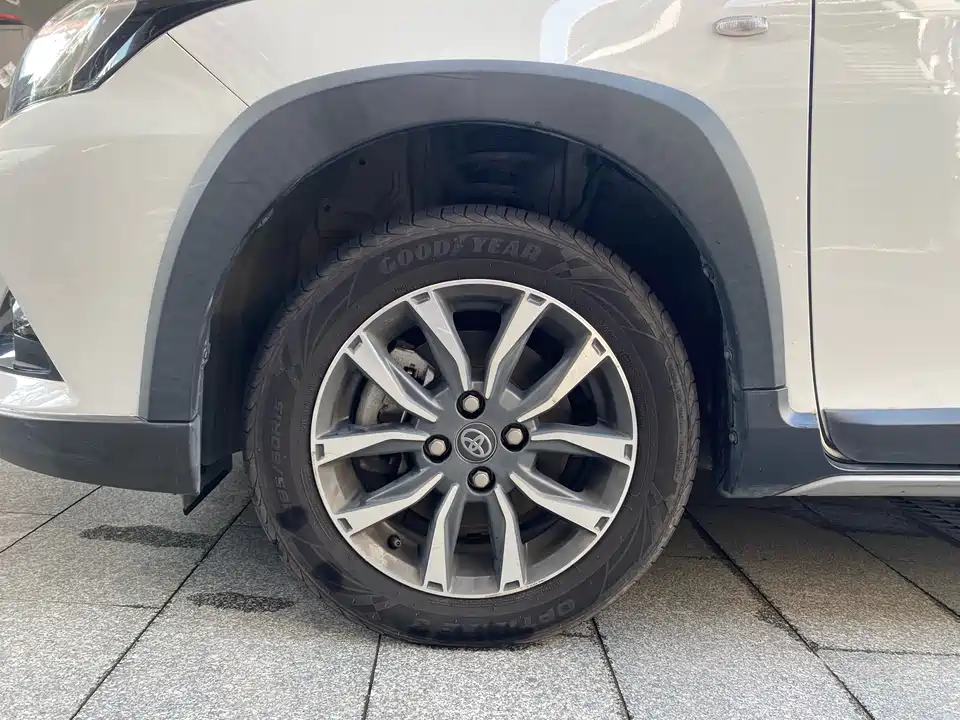 Toyota YARiS L Zhixuan