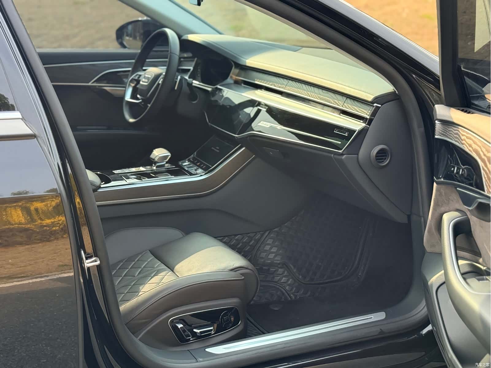 Audi A8L, 2022 9