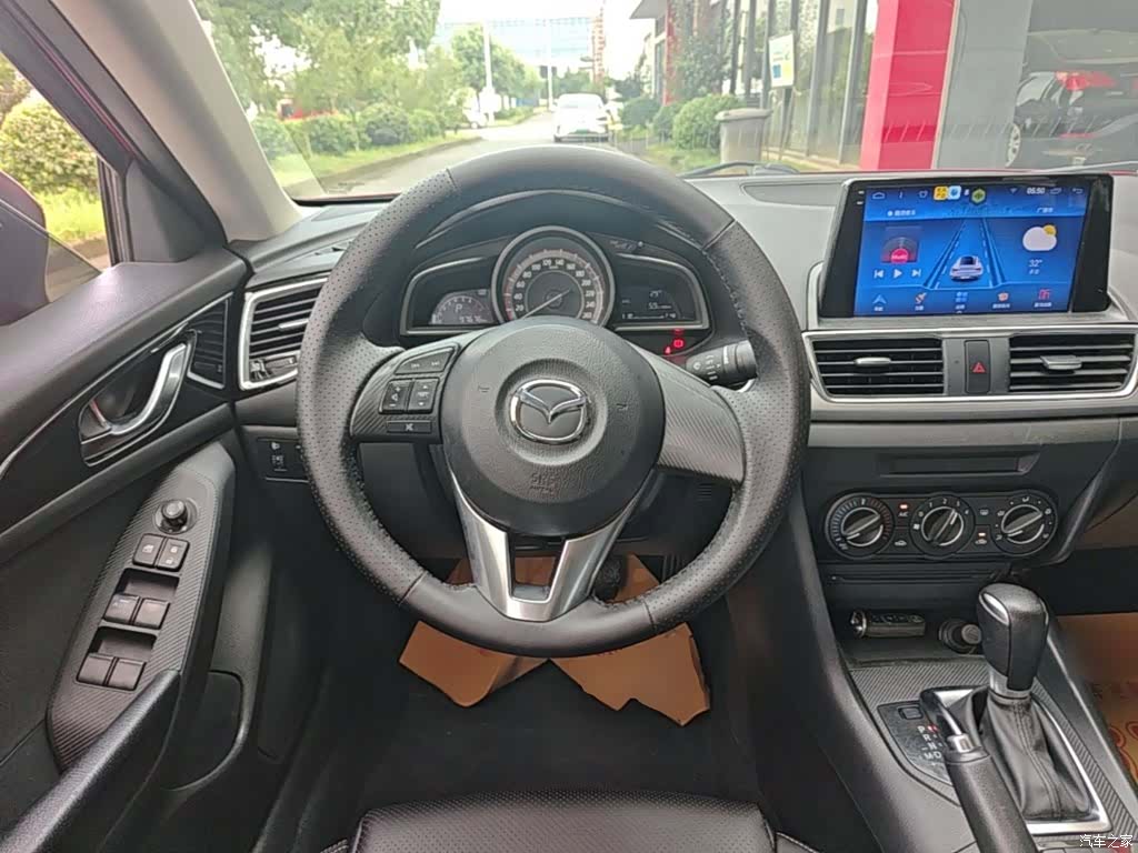 Mazda Mazda3, 2016 11
