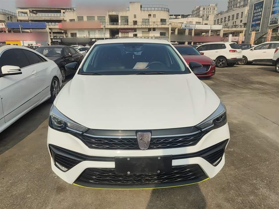 Roewe i5