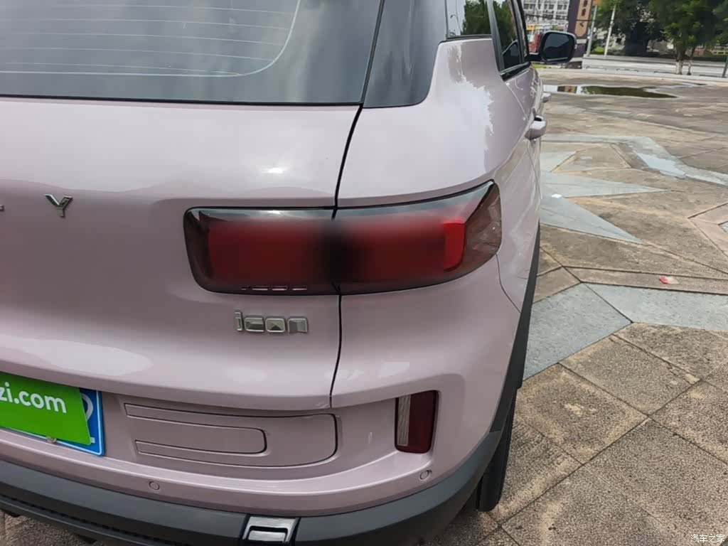 Geely Icon, 2025 8