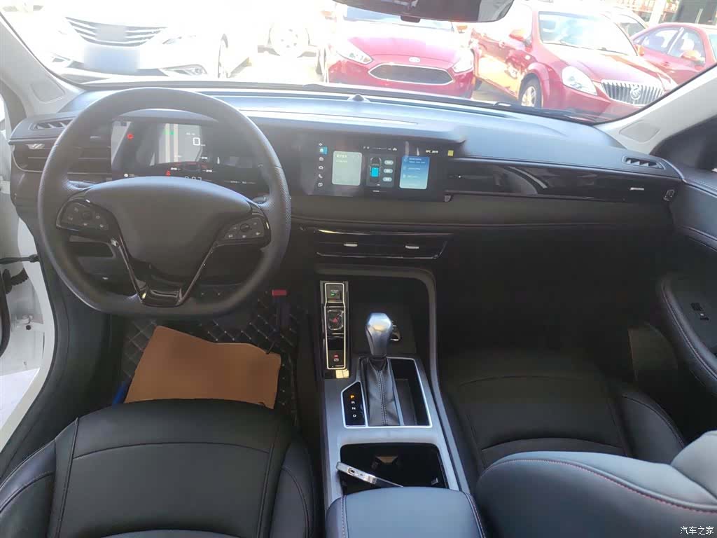 Roewe i5, 2025 10