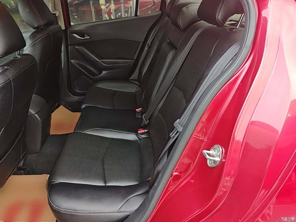 Mazda Mazda3, 2016 17