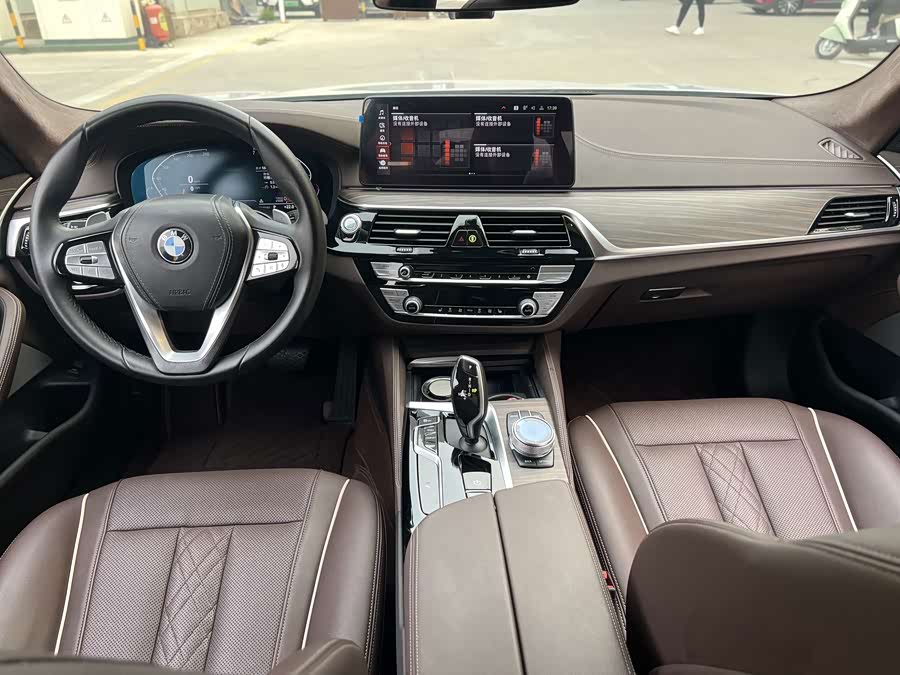 BMW 5 Series 2020, фото 5