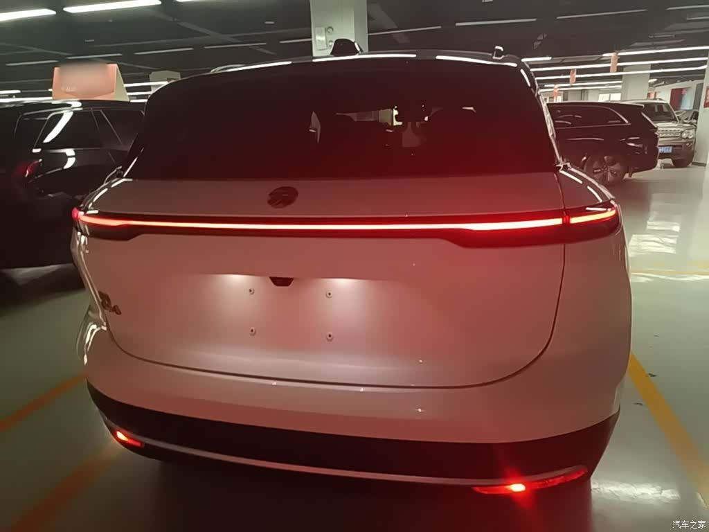 NIO ES6, 2023 4