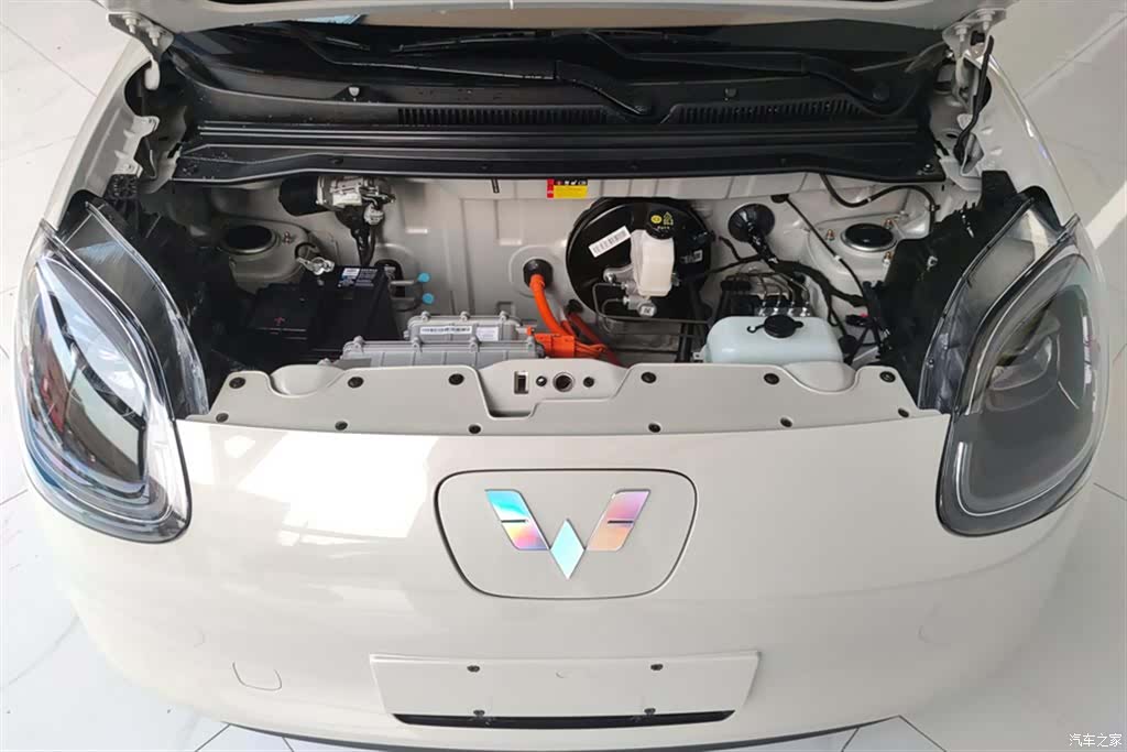 Wuling MINIEV, 2025 10