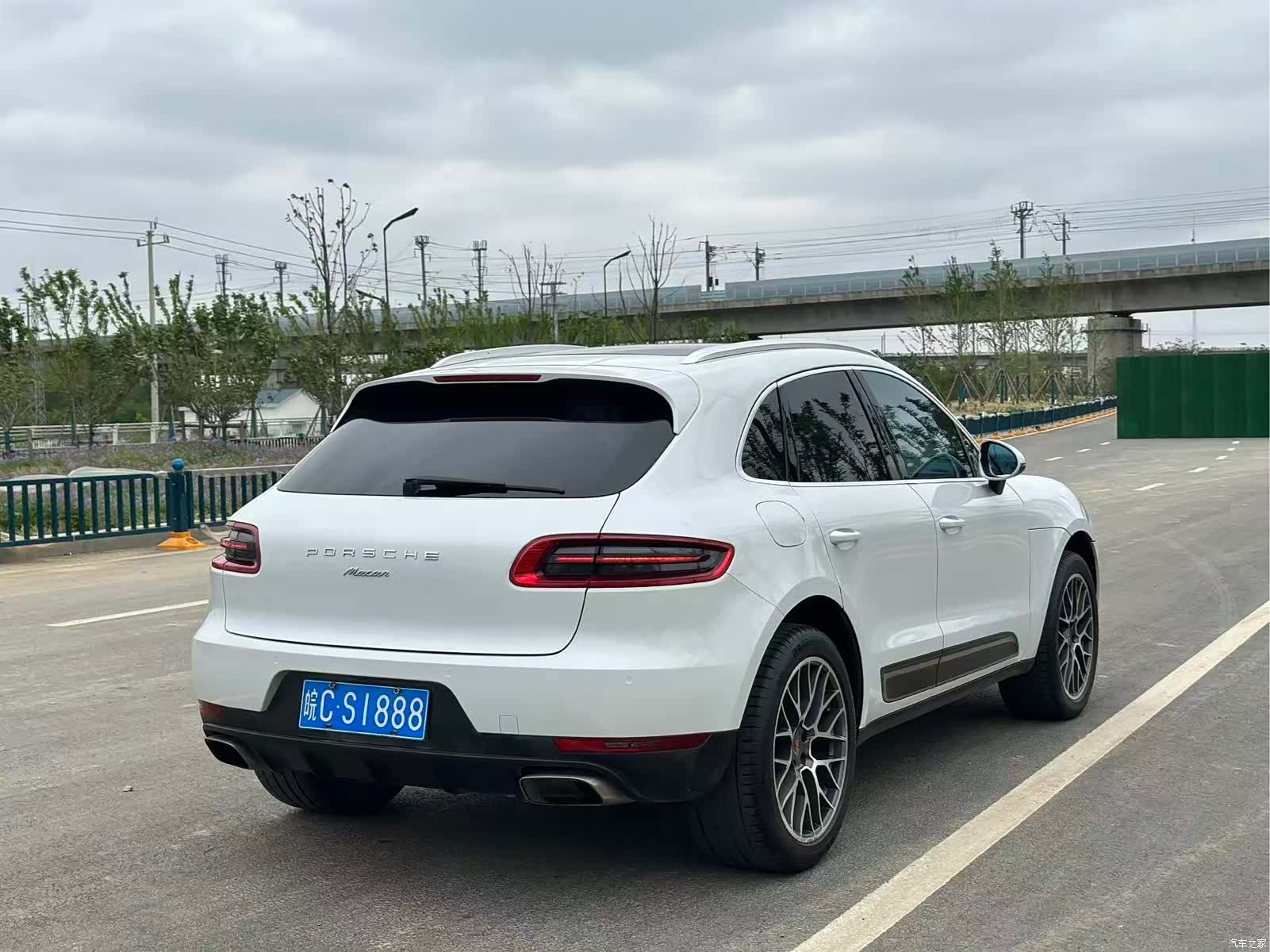 Porsche Macan, 2014 все фото