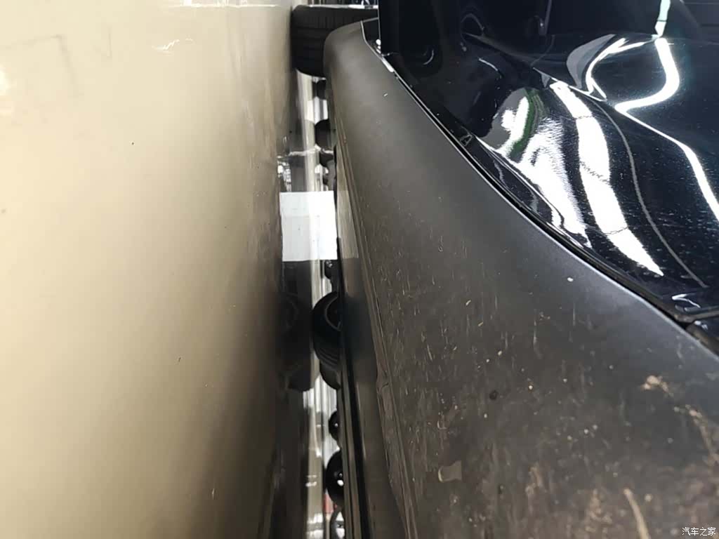 Tesla Model Y, 2023 21
