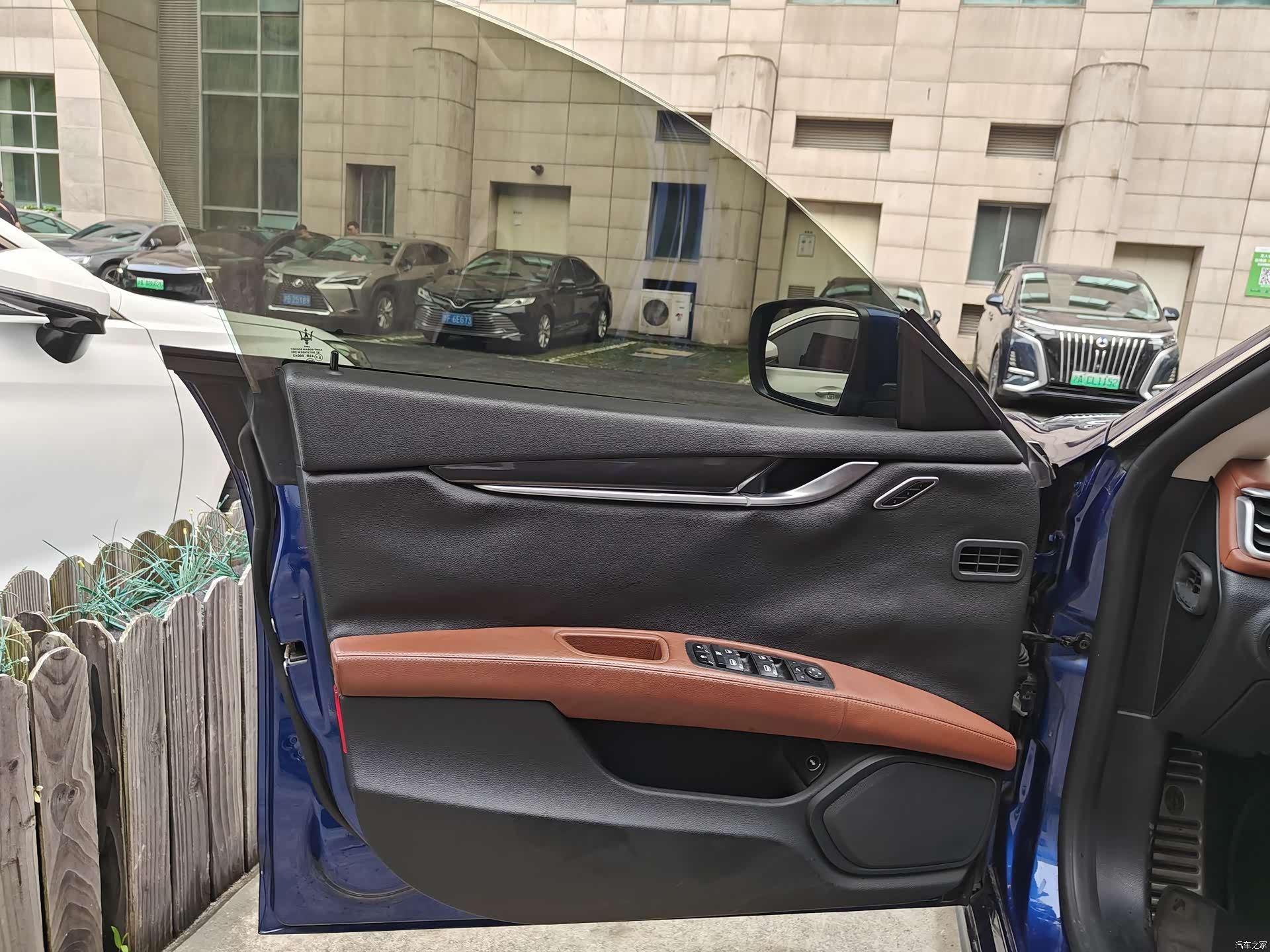 Maserati Ghibli, 2015 12