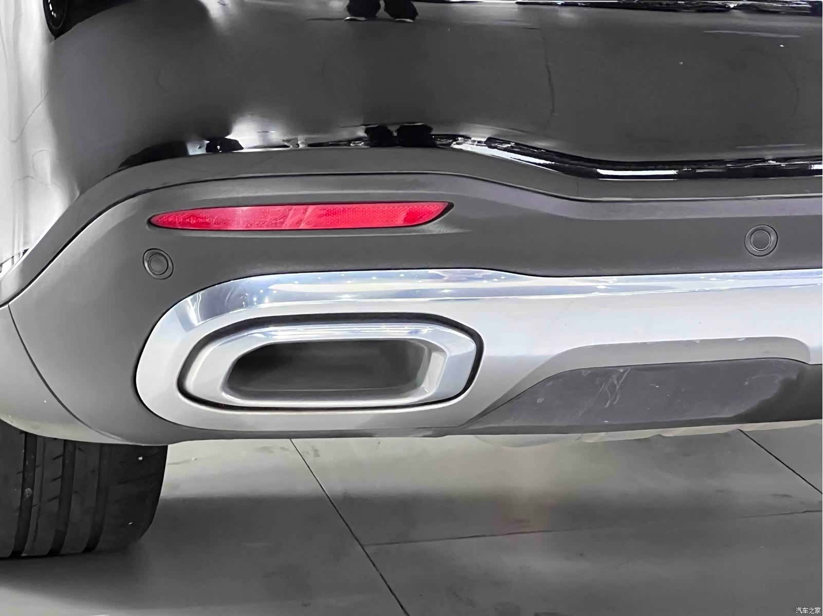 Mercedes-Benz GLS, 2023 9