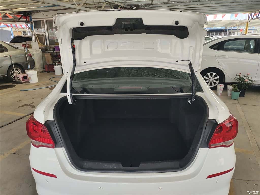 Chevrolet 320, 2018 15