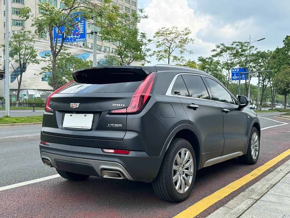 Cadillac XT4