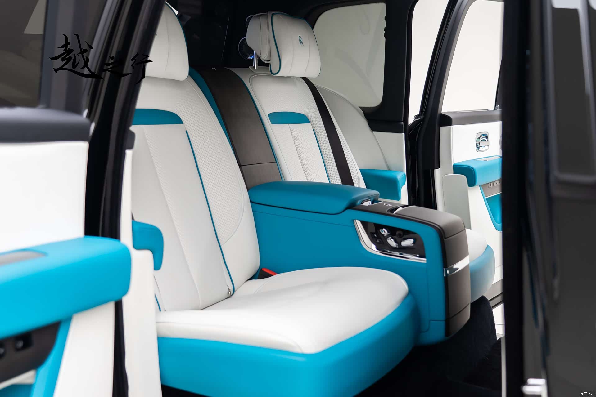 Rolls-Royce Cullinan, 2023 16