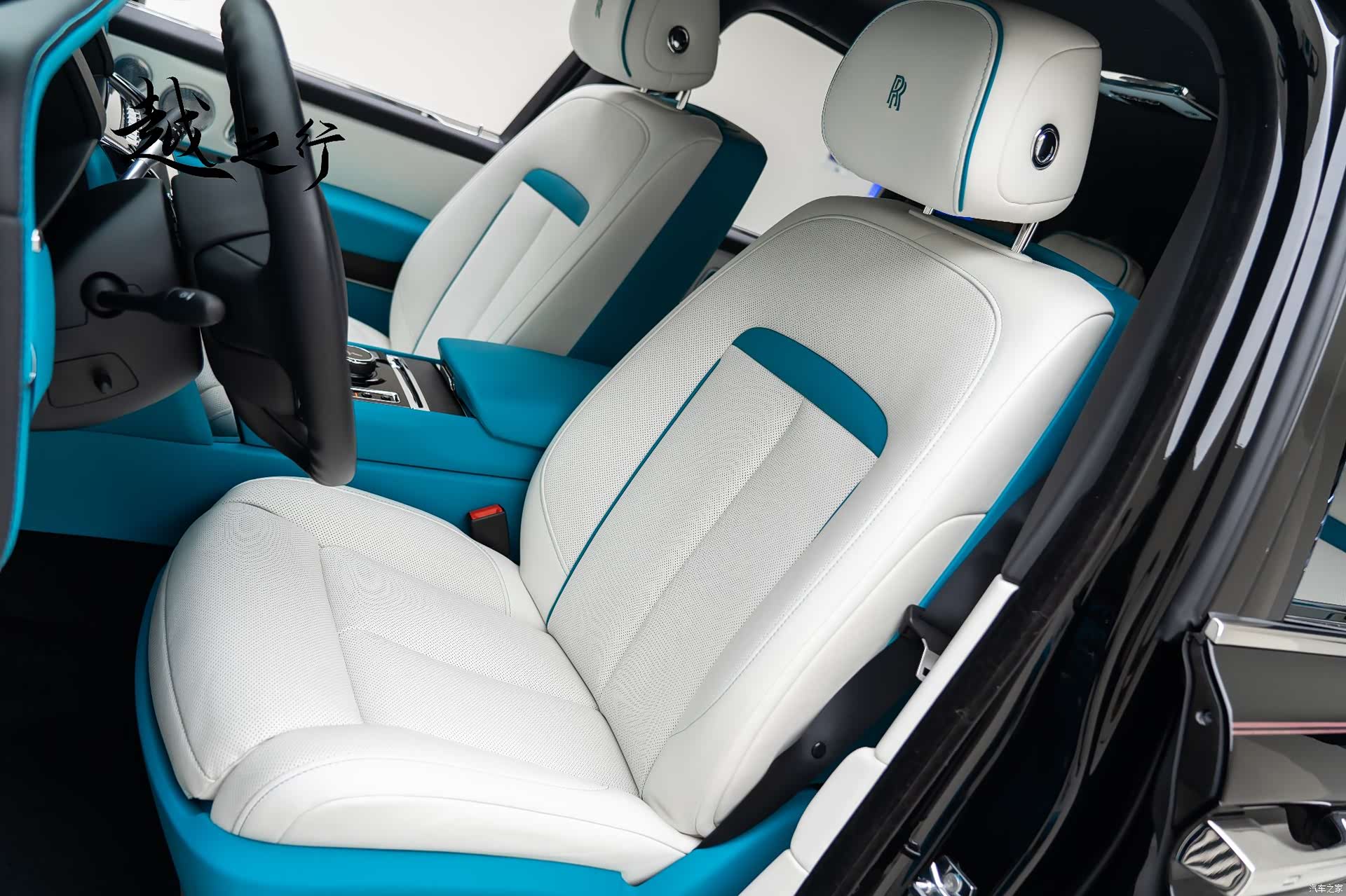 Rolls-Royce Cullinan, 2023 23